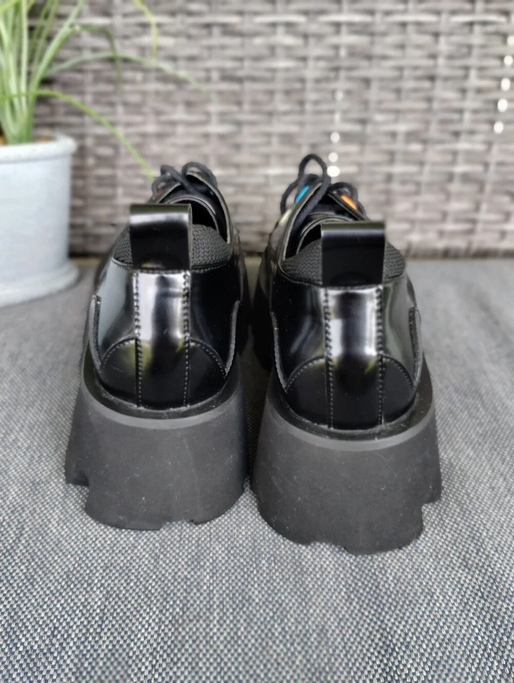 Little Good Y2K Chunky Platform Oxfords Women’s US 6 Black Patent Lace Up